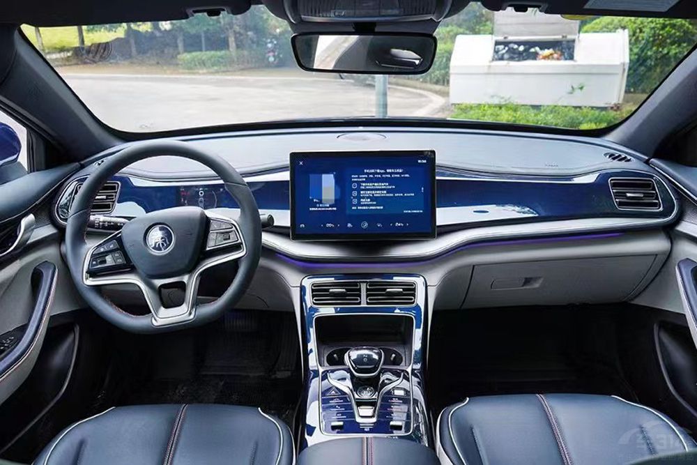 ���ǵ���PLUS�Ա�����˫��E+������