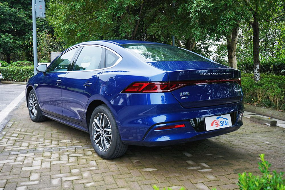 ���ǵ���PLUS�Ա�����˫��E+������