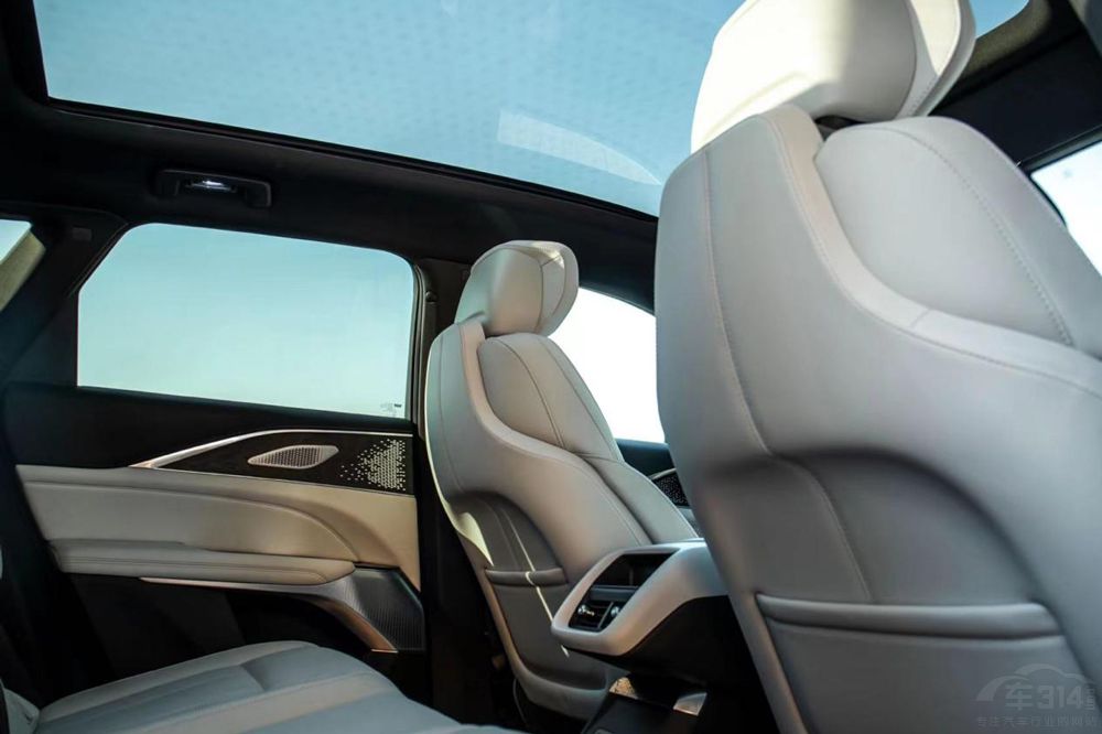 �����������Ʒ��SUV ������ʵ��������