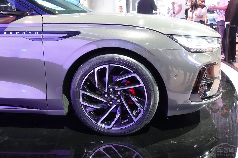 ��ռ����ʺ������ͳ� �����ֿ�Z����˭��