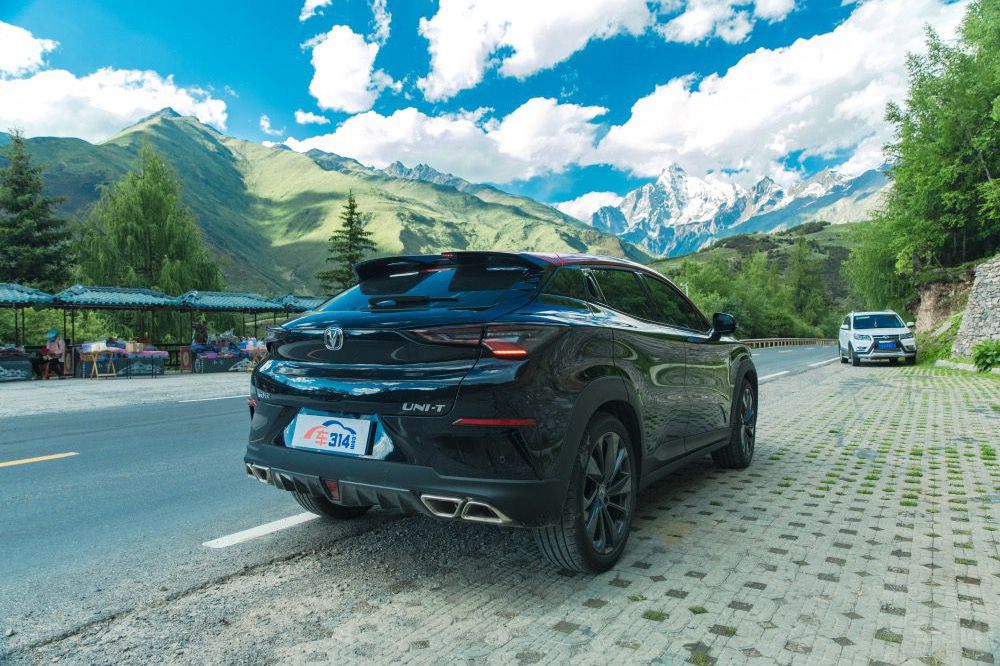 ŷ��X7 PLUS���� �̵�ʮ����Լ۱�SUV