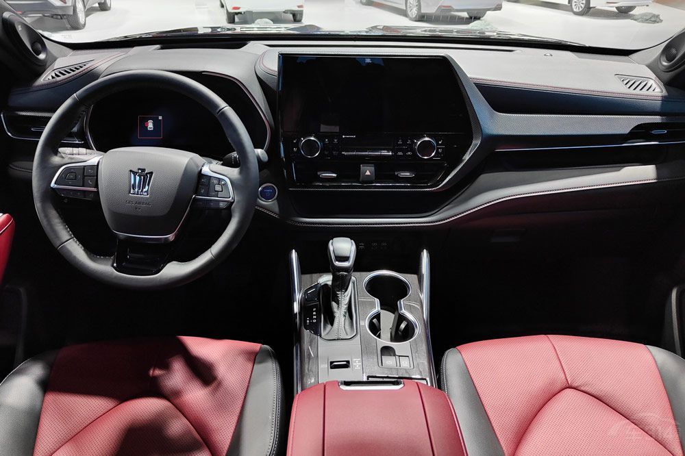 �̵��ռ�SUV ����ȫ�´���GS8����˭��