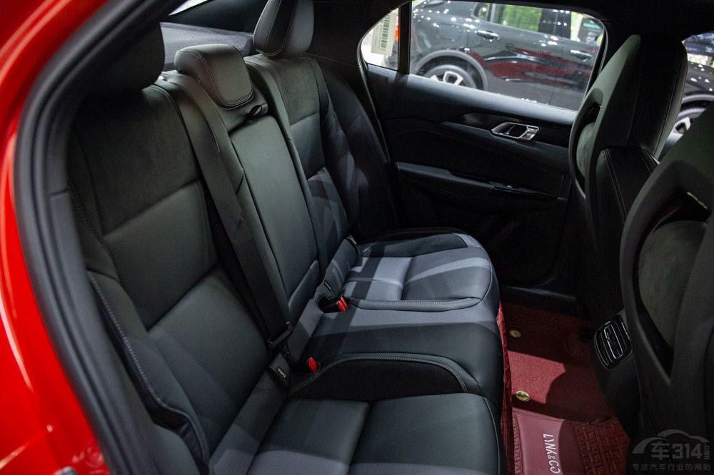 型格有啥好看?这几款运动家轿不更香吗? 型格有啥好看?这几款运动家轿不更香吗?