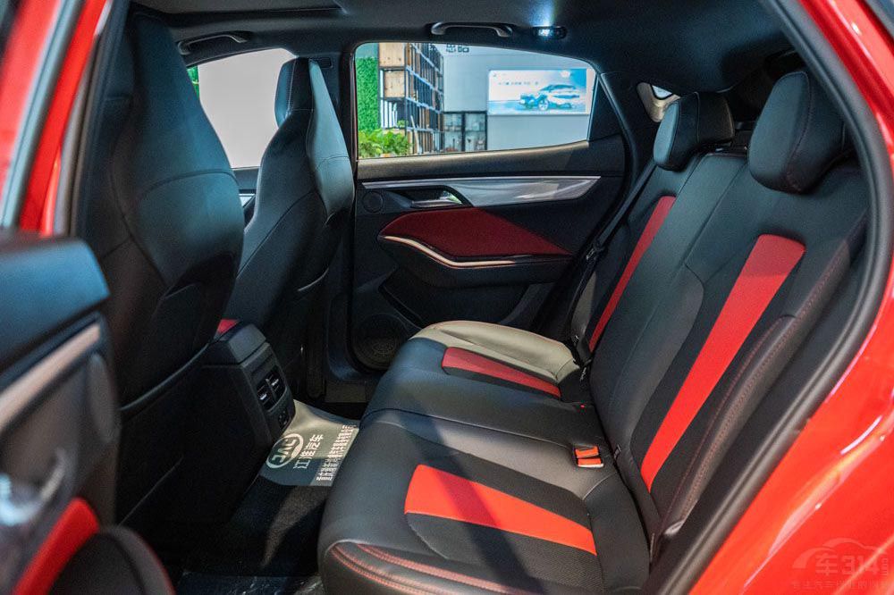 型格有啥好看?这几款运动家轿不更香吗? 型格有啥好看?这几款运动家轿不更香吗?