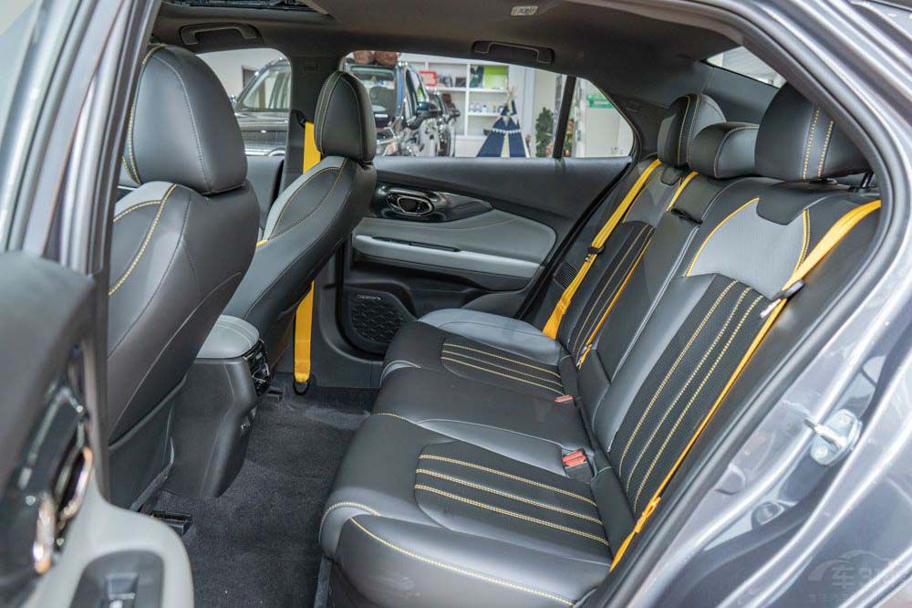 型格有啥好看?这几款运动家轿不更香吗? 型格有啥好看?这几款运动家轿不更香吗?