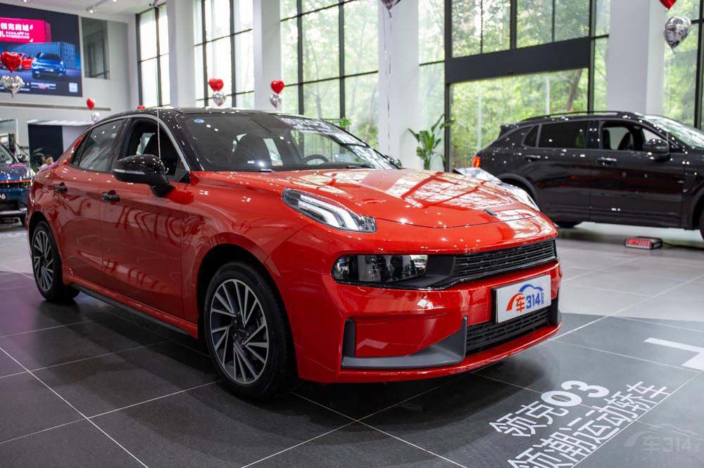 型格有啥好看?这几款运动家轿不更香吗? 型格有啥好看?这几款运动家轿不更香吗?