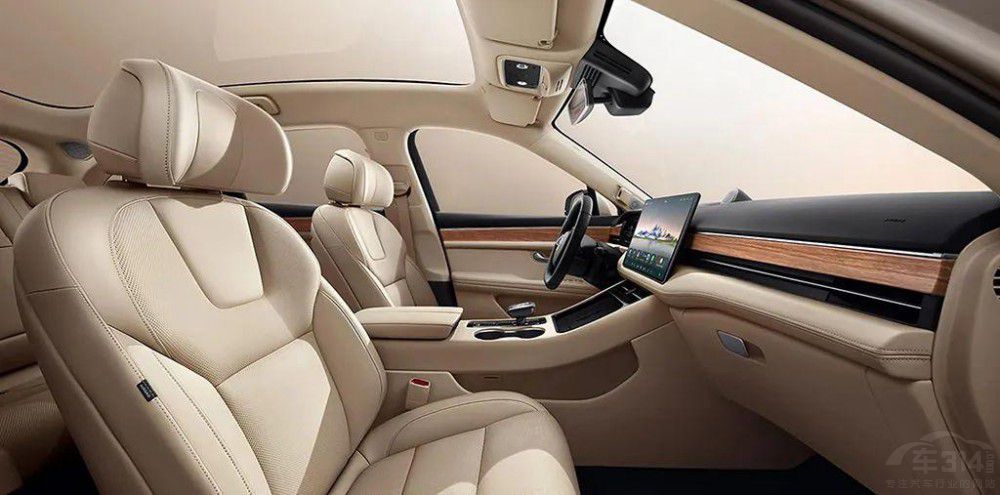 ʽM5 EVAION LX PLUS˭Ĳأ