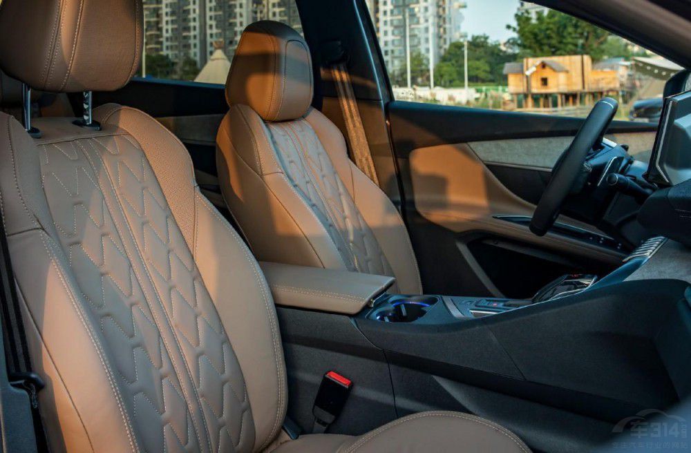 ·ʽ콢SUV 5008Щ
