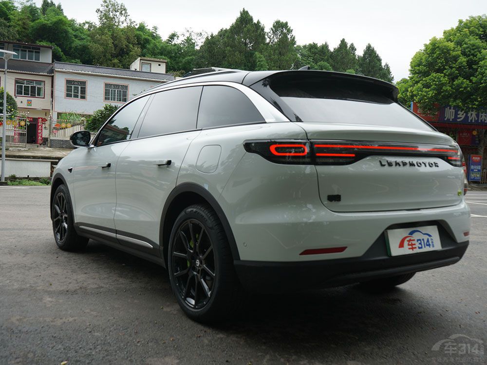 SUV S7C11