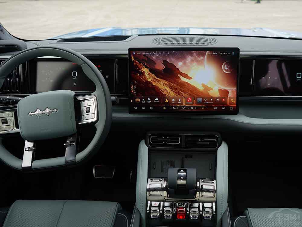 ӲSUV̹400 Hi4-TԱȷ̱5