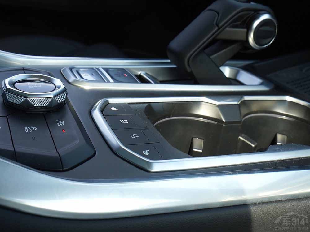 ӲSUV̹400 Hi4-TԱȷ̱5