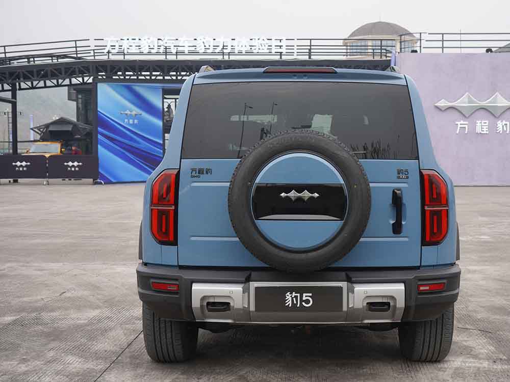 ӲSUV̹400 Hi4-TԱȷ̱5