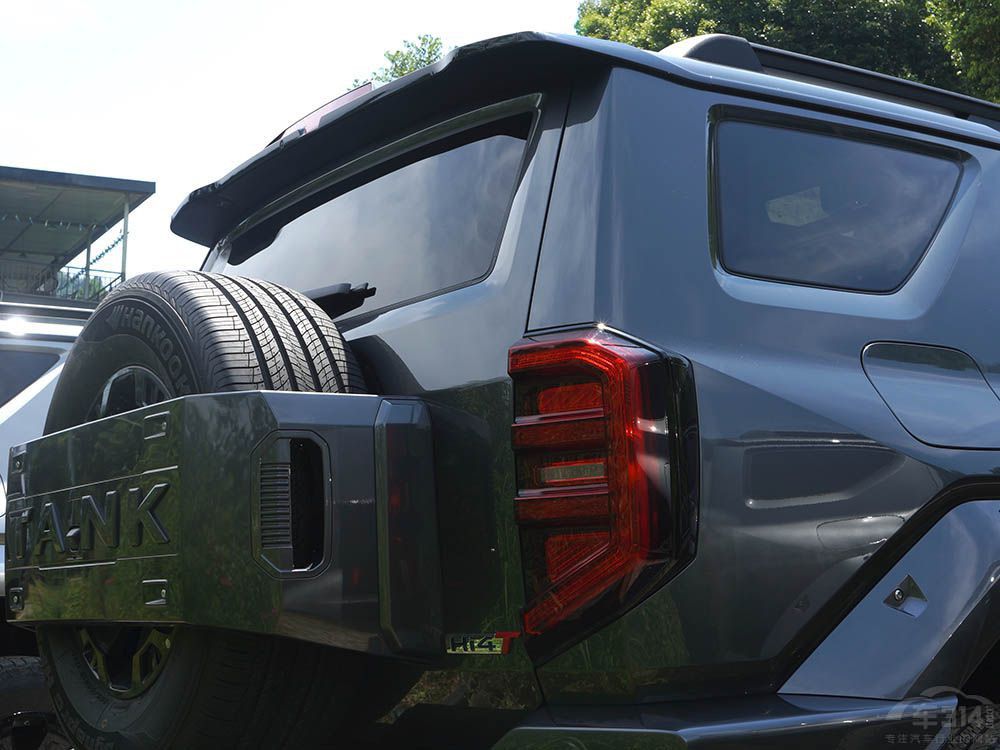 ӲSUV̹400 Hi4-TԱȷ̱5