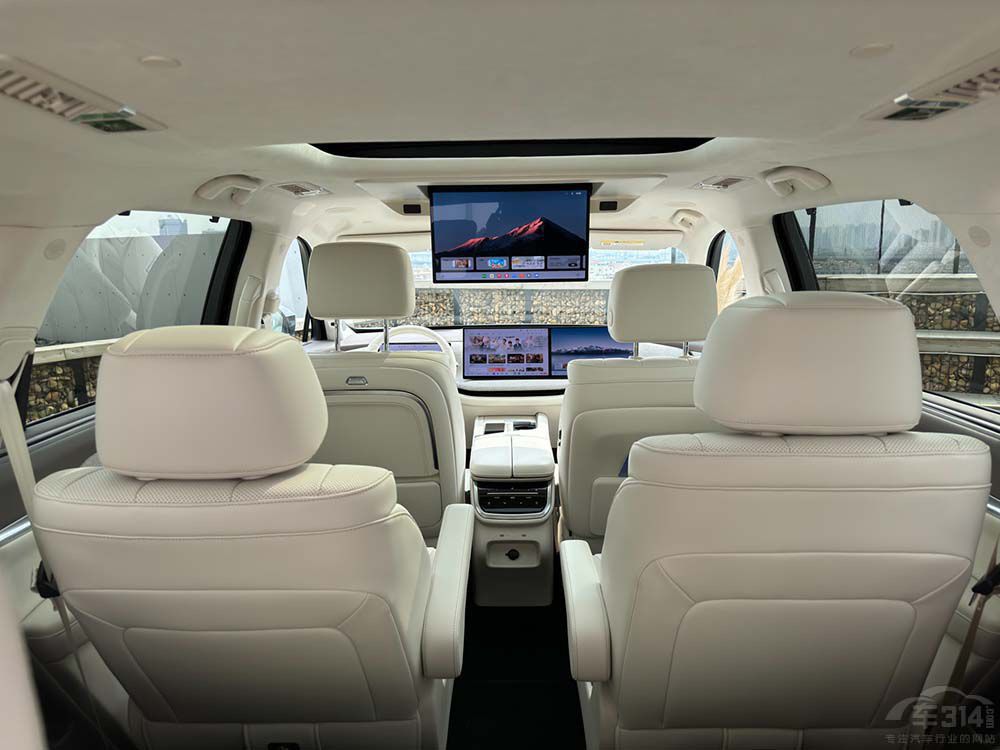 Ԥ20SUV