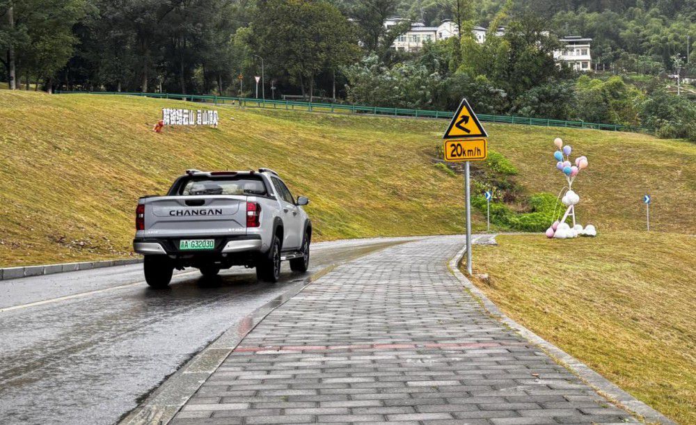 ͨԼһǵSUV