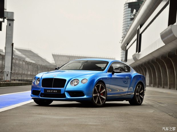  ŷ½ 2014 4.0T GT V8 S ׼