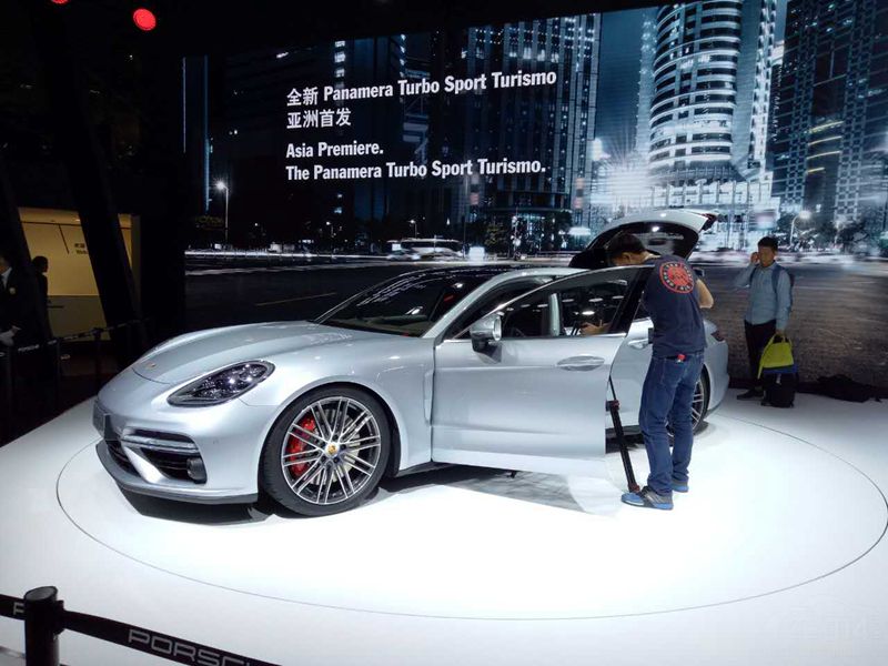 Panamera Sport Turismo (4).jpg