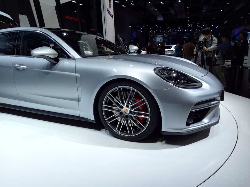 Panamera Sport Turismo (3).jpg