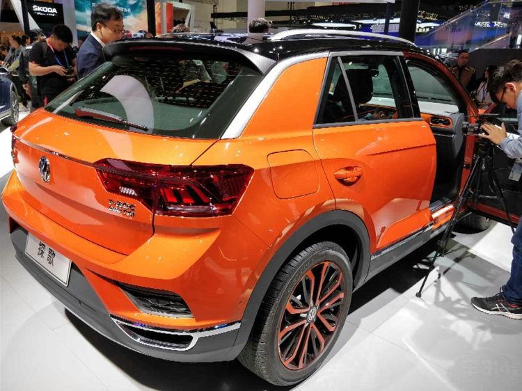 27����ֻ�����γ���һ�������Ƴ���SUV