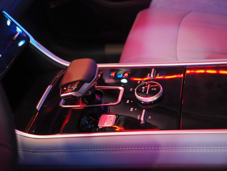 �¿��CS75 PHEV�춯�汱����չ����