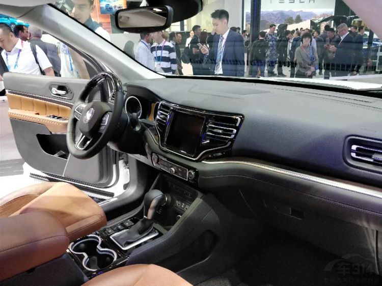 Jeep��ָ�ӹ�������Χ�� �а���ﺺ����