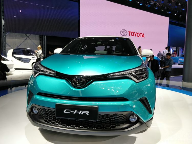 ���������˶���ķ���С��SUV����������