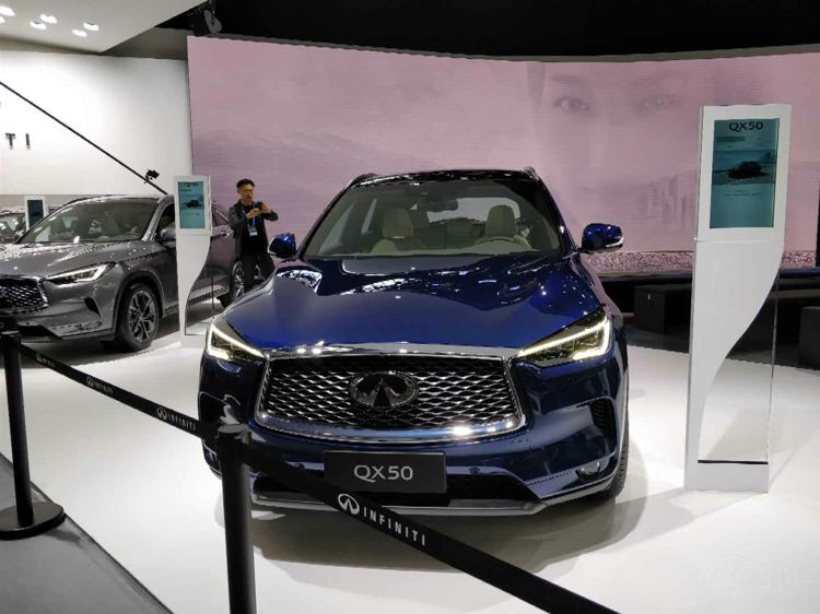 2018������չ ȫ��Ӣ�����QX50��������