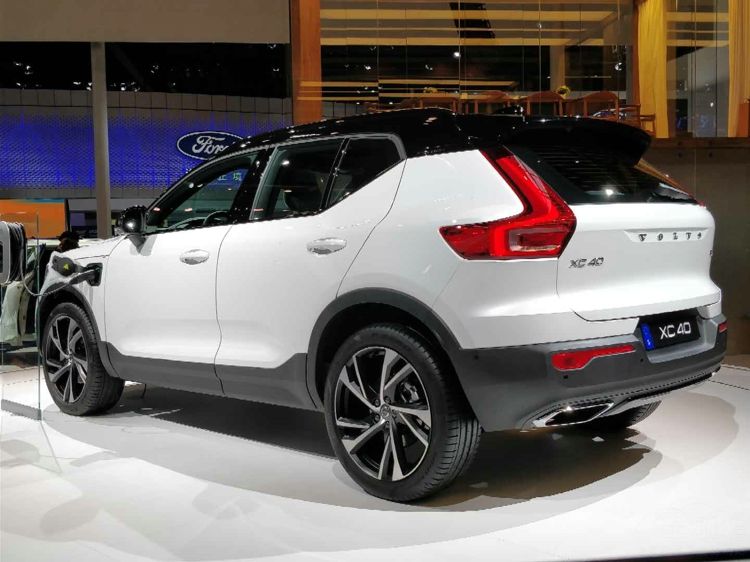 �ֶ��������SUV ���׷�����ƥ��˫���