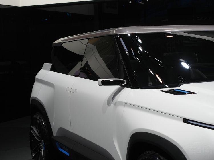 ��������ȫ�¸���SUV ���ͱȲ�Խ��ǰ��