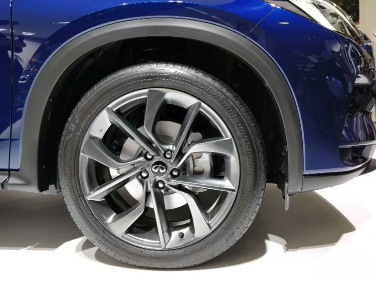 2018������չ ȫ��Ӣ�����QX50��������