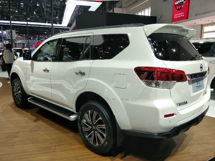 �ղ�;���ʽɲ������2.5��ô�ͺ�·��ƴ��