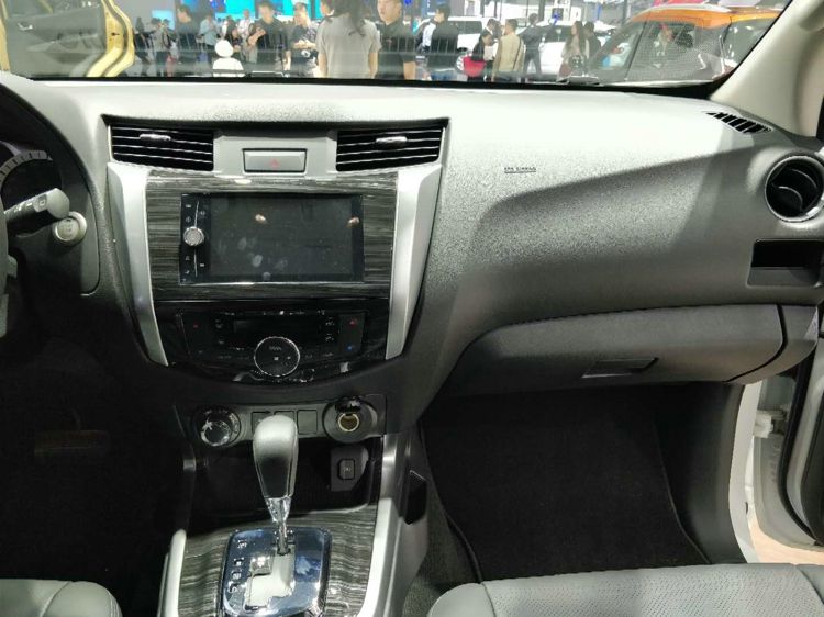 �ղ�;���ʽɲ������2.5��ô�ͺ�·��ƴ��