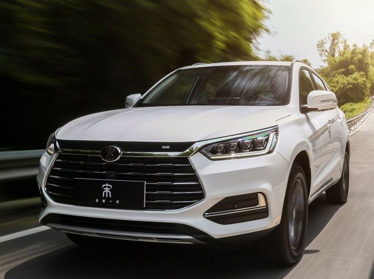 ѩ�������������� �ɶ���չSUV�³�ǰհ