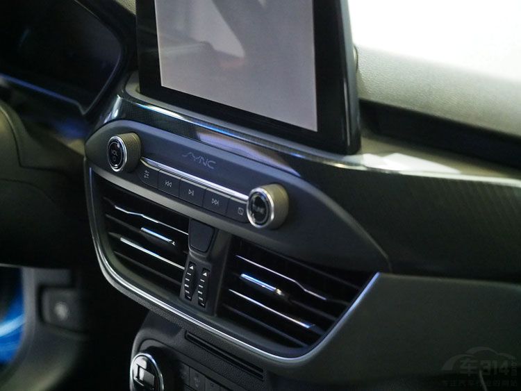 2018�ɶ���չ�����ظ���˹�񳵻�����Ϯ