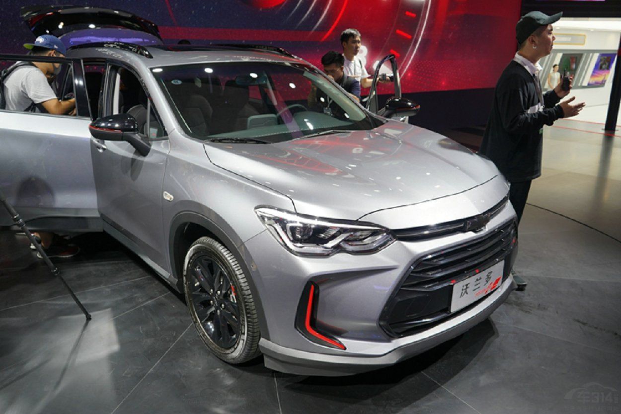 2018�ɶ���չ����GL6��������UV������