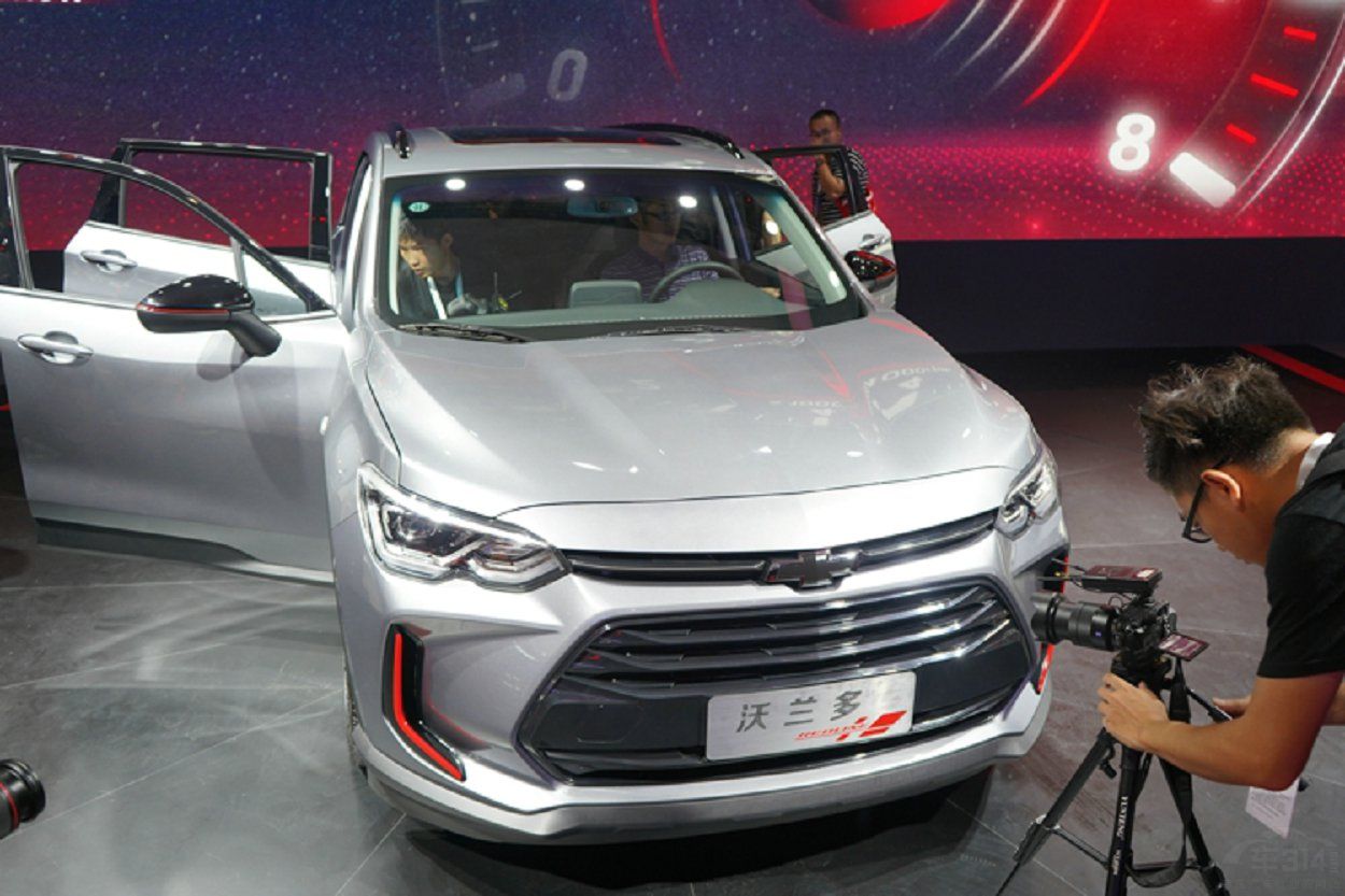 2018�ɶ���չ����GL6��������UV������