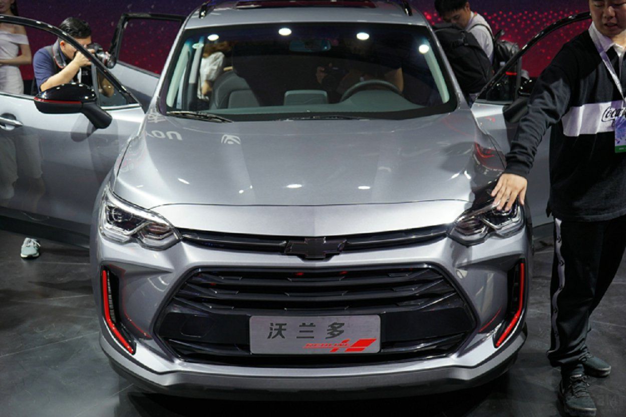 2018�ɶ���չ����GL6��������UV������