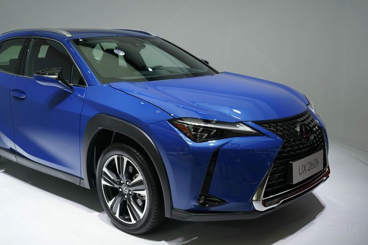 2018�ɶ���չ���׿���˹�����SUV�׷�