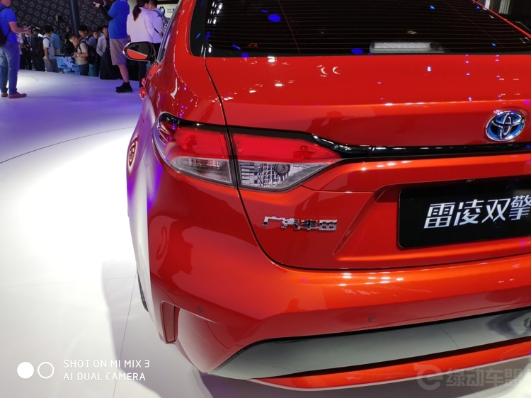 ����˫�滻2.0L������ �ܲ���ƴ˼��