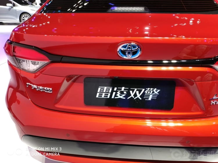 ����˫�滻2.0L������ �ܲ���ƴ˼��