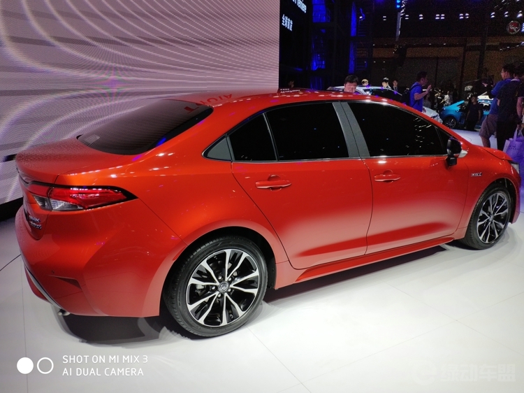 ����˫�滻2.0L������ �ܲ���ƴ˼��