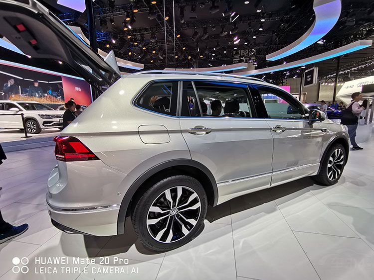 ���ڡ����ޡ������� ��װ�˶��׼������³�