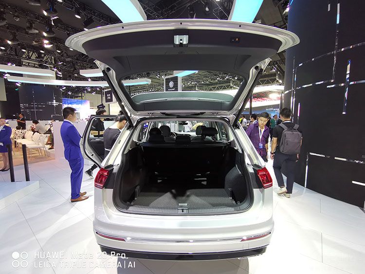 ���ڡ����ޡ������� ��װ�˶��׼������³�