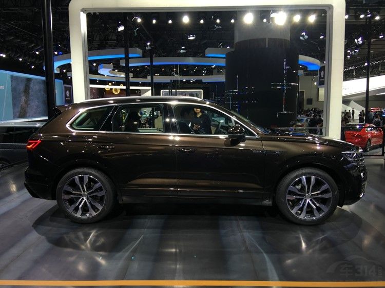 尺寸比途昂小一圈的全新途锐 尺寸比途昂小一圈的全新途锐 价格贵一倍