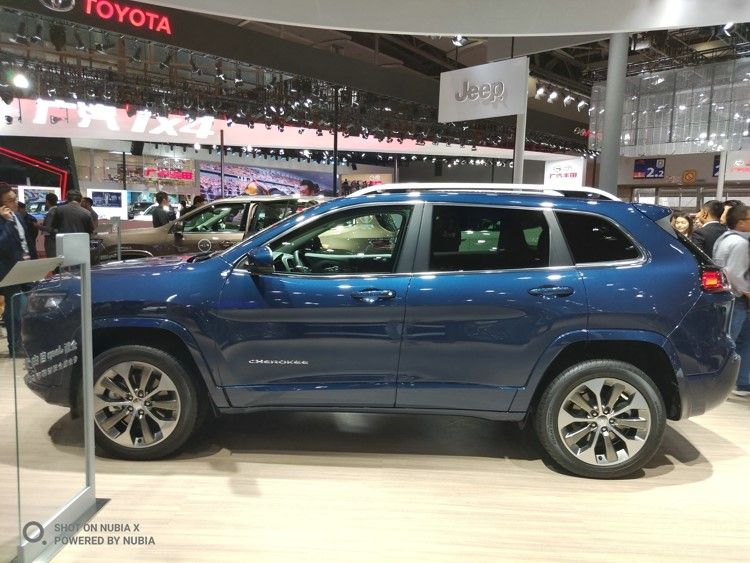 ȫ�����ɹ�ĵ��з��� ����2.0T��������