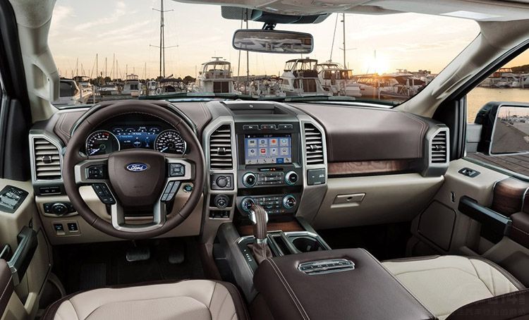 �����״δ���8AT���Ϻ���չ�ذ�Ƥ���̵�