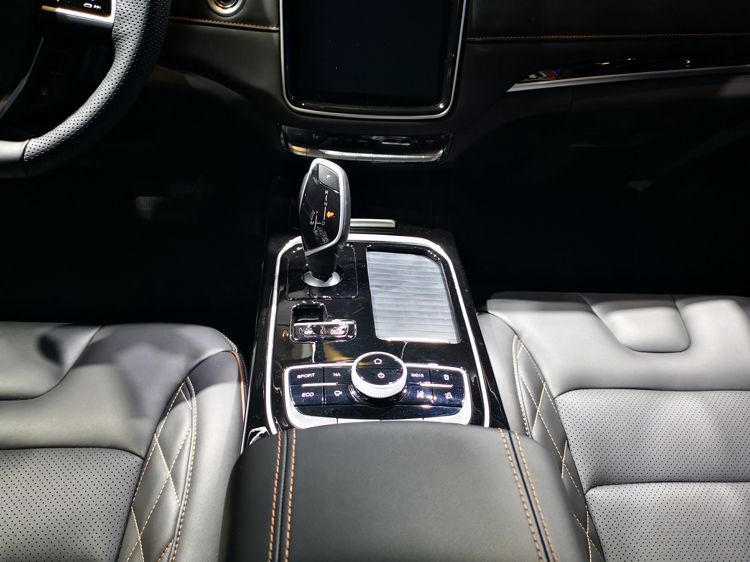 欧尚科赛GT正式亮相 欧尚科赛GT正式亮相 搭载2.0T+爱信8AT