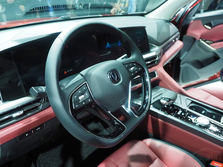 ����Ʒ����˧SUV