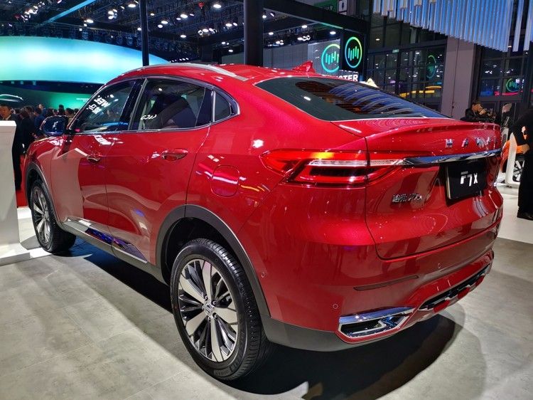 û�г�Ϯ�Ľ���SUV  ����F7x�����Ϻ���չ