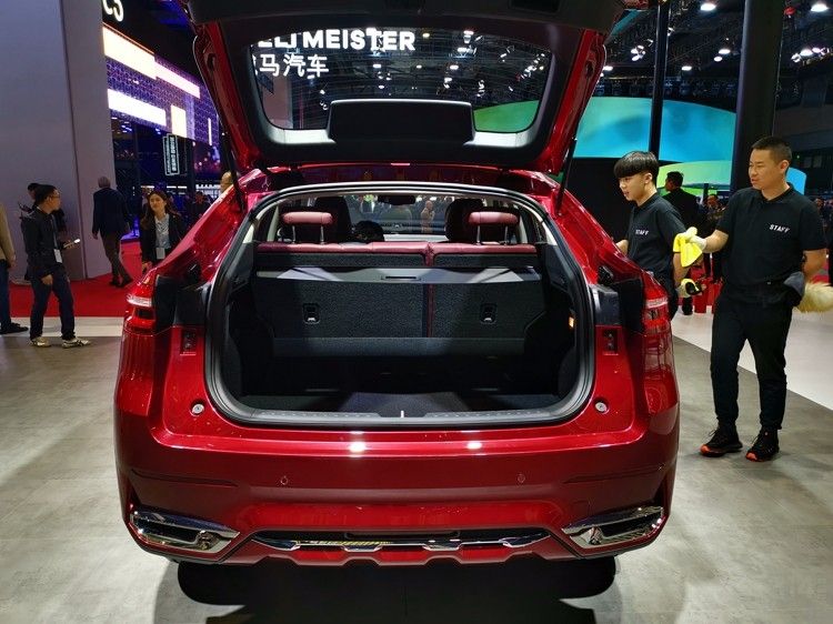 û�г�Ϯ�Ľ���SUV  ����F7x�����Ϻ���չ